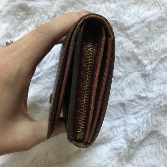 Authentic Louis Vuitton wallet - Picture 2 of 8